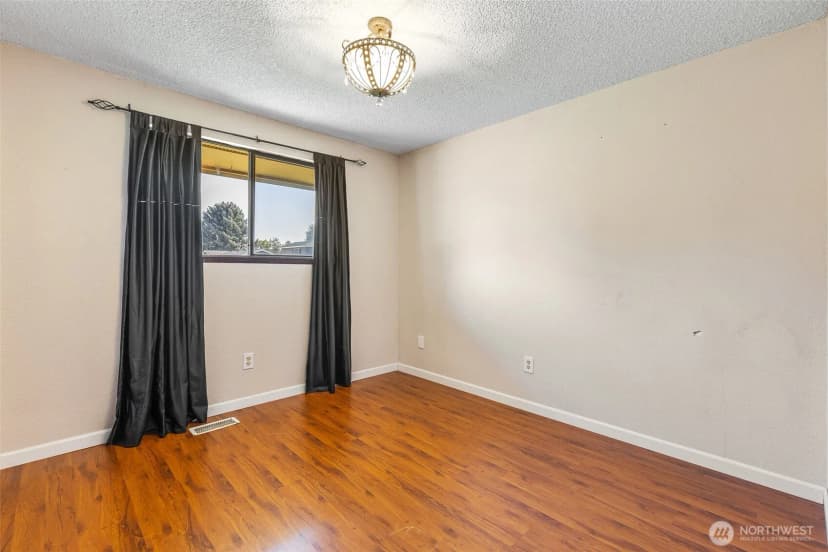 Property photo for 508 S Fillmore St, Kennewick photo 17