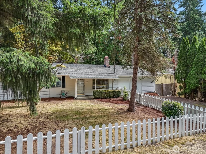 Property photo for 936 Ne 207th Place Ne, Sammamish photo 2
