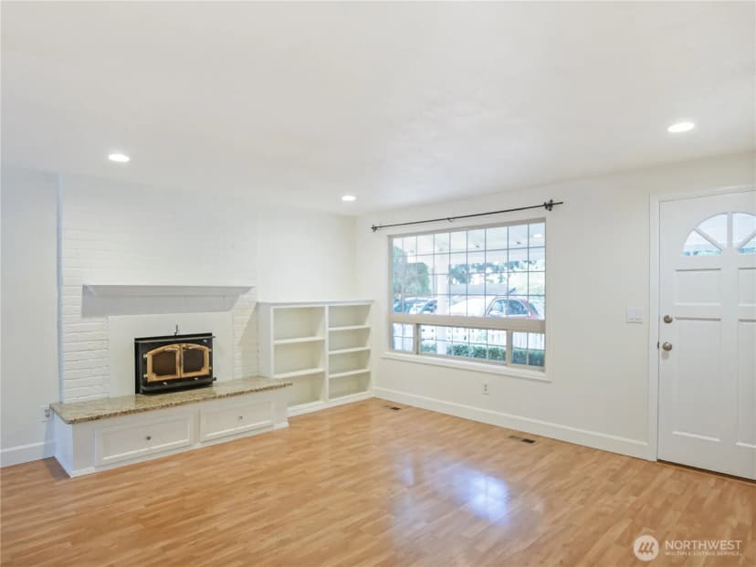 Property photo for 936 Ne 207th Place Ne, Sammamish photo 7