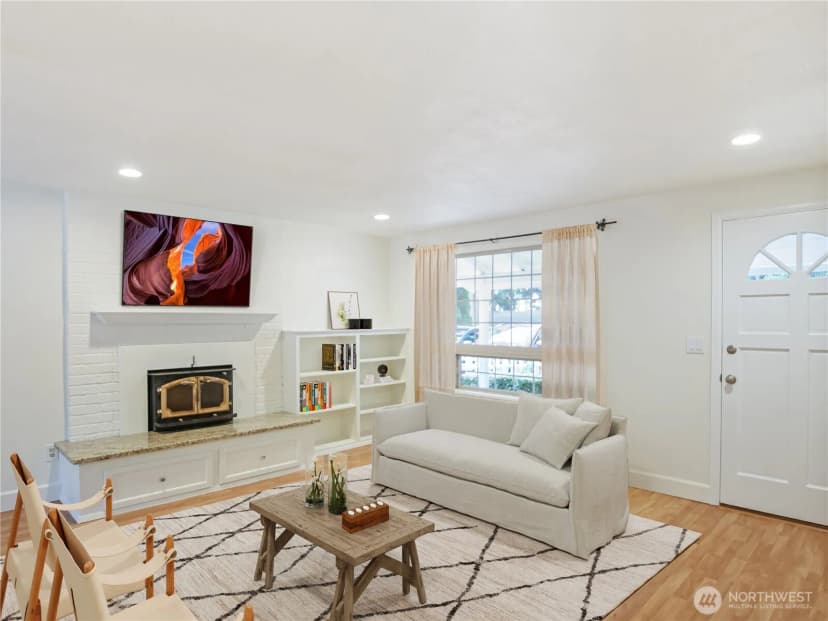 Property photo for 936 Ne 207th Place Ne, Sammamish photo 6