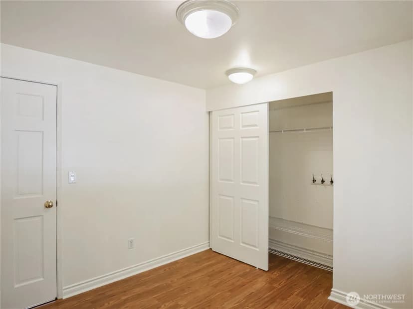 Property photo for 936 Ne 207th Place Ne, Sammamish photo 12