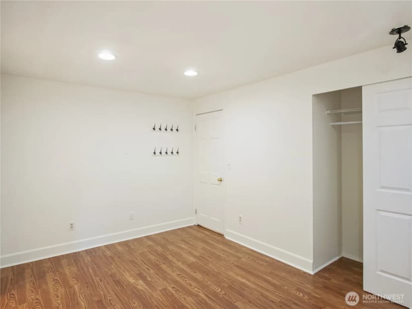 Property photo for 936 Ne 207th Place Ne, Sammamish photo 19