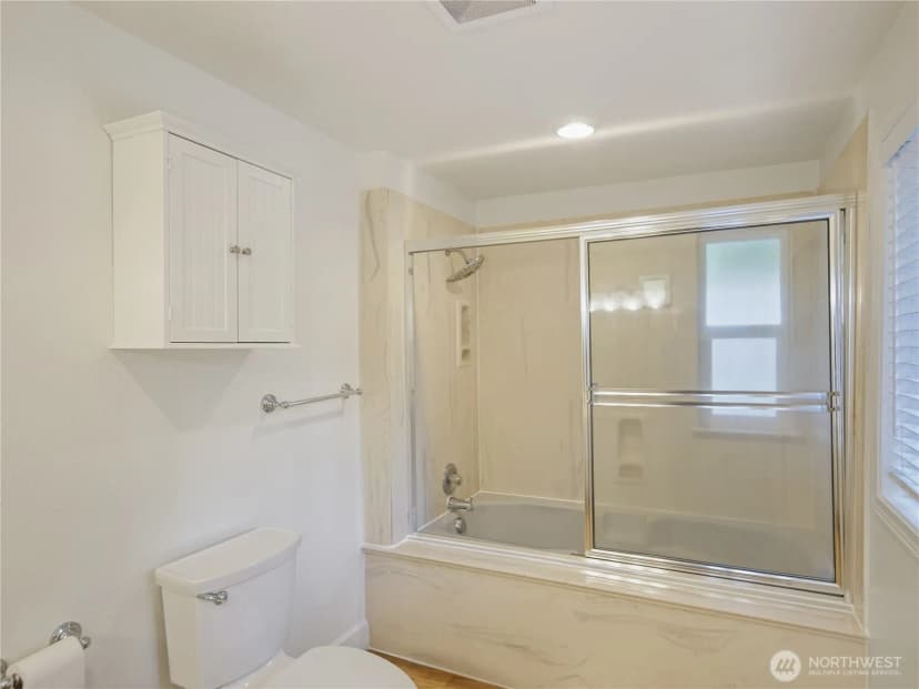Property photo for 936 Ne 207th Place Ne, Sammamish photo 25