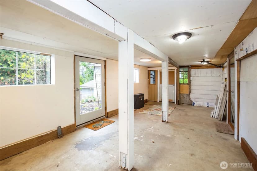 Property photo for 343 Farragut Avenue N, Port Orchard photo 32
