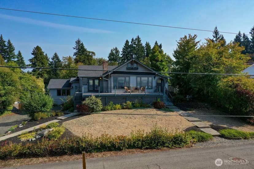 Property photo for 343 Farragut Avenue N, Port Orchard