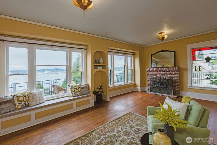 Property photo for 343 Farragut Avenue N, Port Orchard photo 10