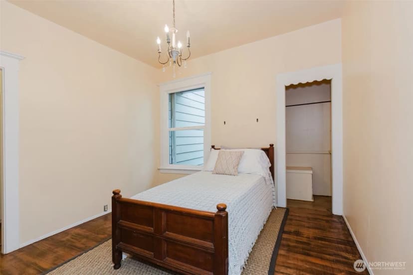 Property photo for 343 Farragut Avenue N, Port Orchard photo 30