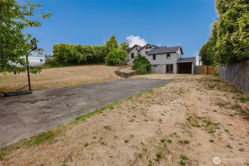 Property photo for 343 Farragut Avenue N, Port Orchard photo 37