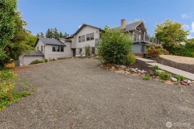 Property photo for 343 Farragut Avenue N, Port Orchard photo 3