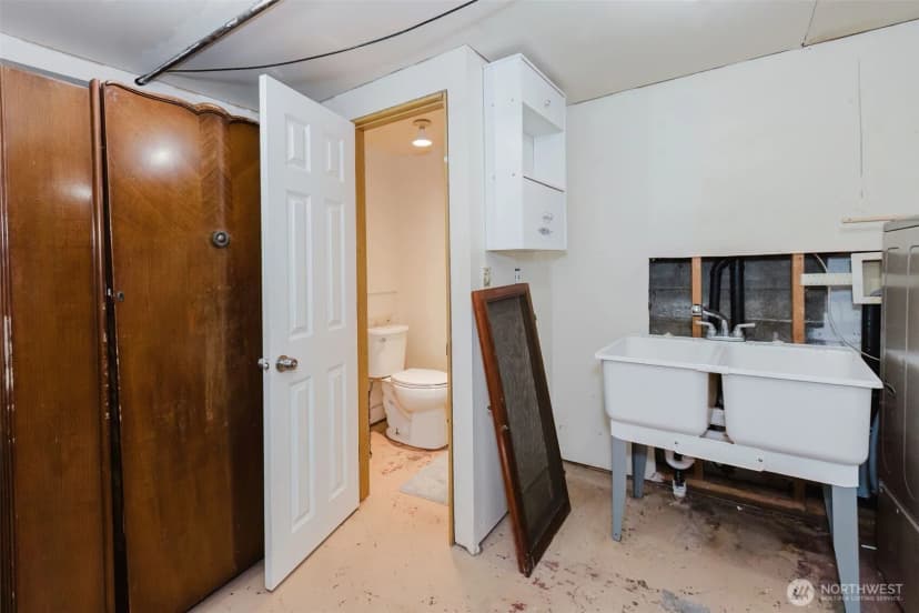 Property photo for 343 Farragut Avenue N, Port Orchard photo 34