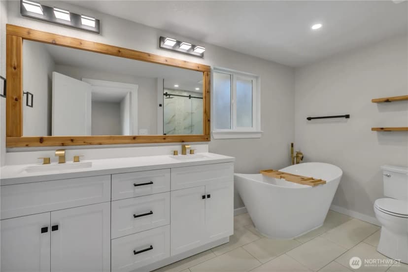 Property photo for 621 Sw 297 Street, Federal Way photo 14