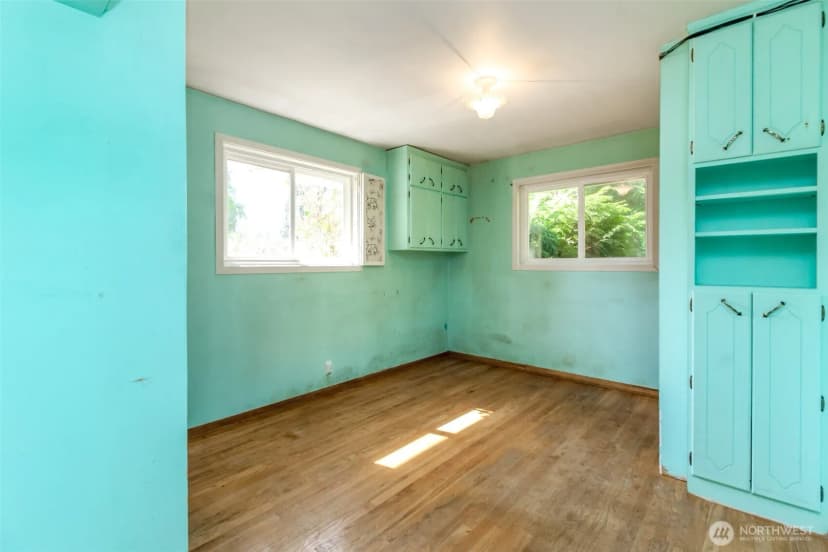 Property photo for 132 S 197th Street, Des Moines photo 15