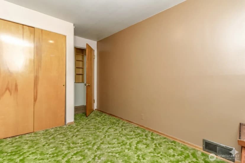 Property photo for 132 S 197th Street, Des Moines photo 16