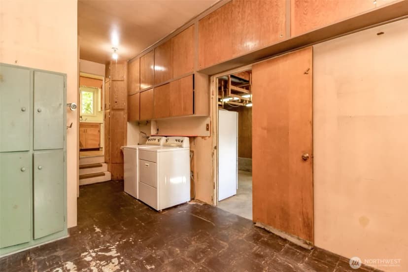 Property photo for 132 S 197th Street, Des Moines photo 18