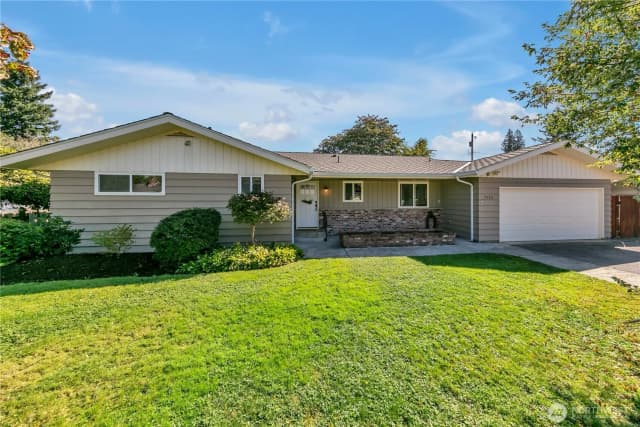 Property photo for 4260 333rd Avenue Se, Fall City