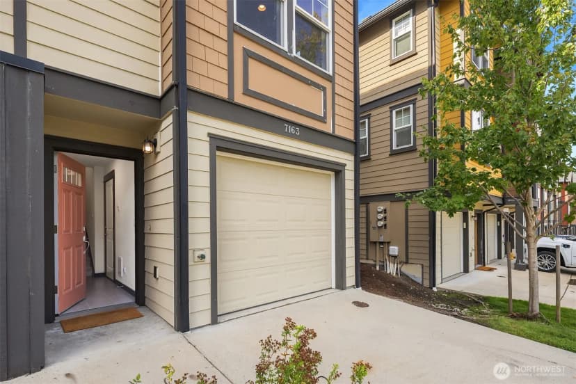Property photo for 7163 27th Avenue Sw, Seattle photo 2