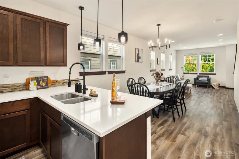 Property photo for 7163 27th Avenue Sw, Seattle photo 12