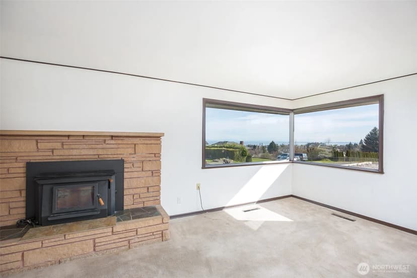 Property photo for 124 Fogarty Avenue, Port Angeles photo 4