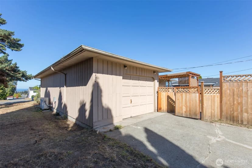 Property photo for 124 Fogarty Avenue, Port Angeles photo 40