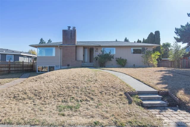 Property photo for 124 Fogarty Avenue, Port Angeles