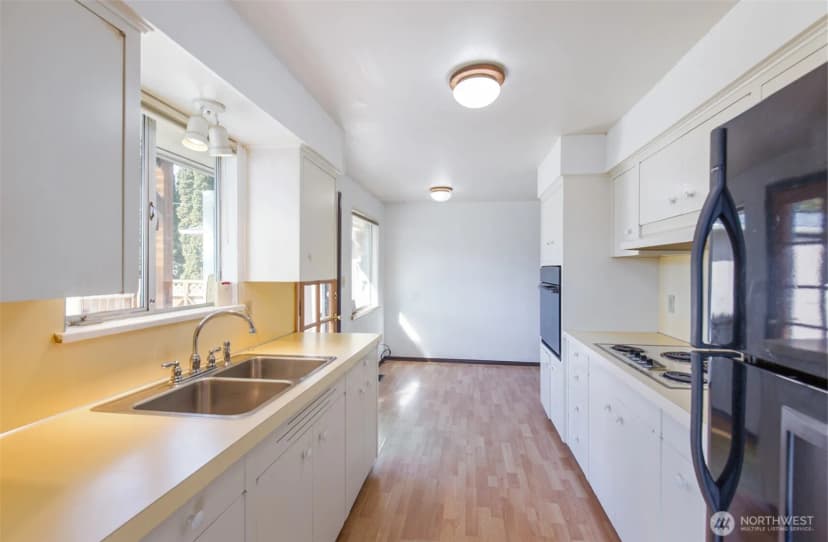 Property photo for 124 Fogarty Avenue, Port Angeles photo 9