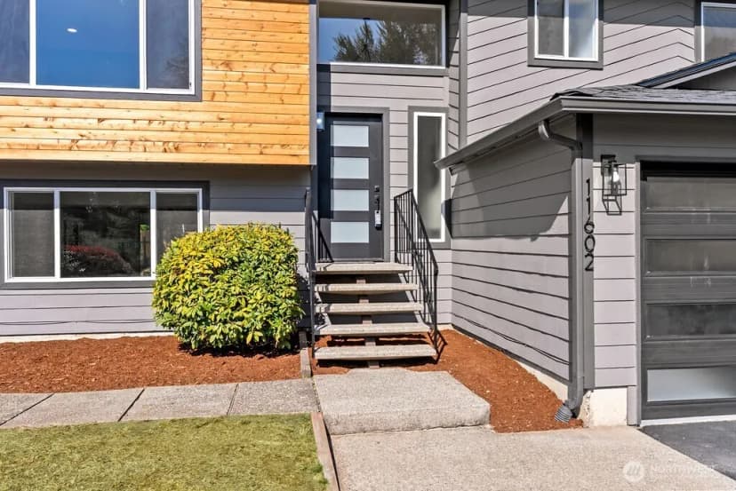 Property photo for 11602 Se 210th Place, Kent photo 4