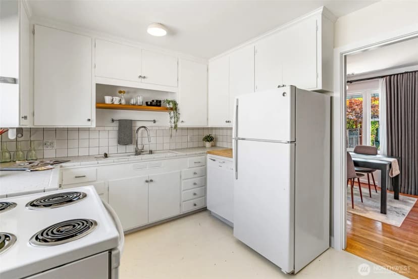 Property photo for 2716 E Jefferson St, Seattle photo 13