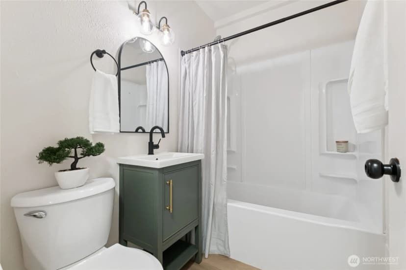 Property photo for 5910 47th Avenue S, Seattle photo 28