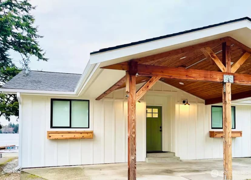 Property photo for 4217 Peninsula Road, Stanwood