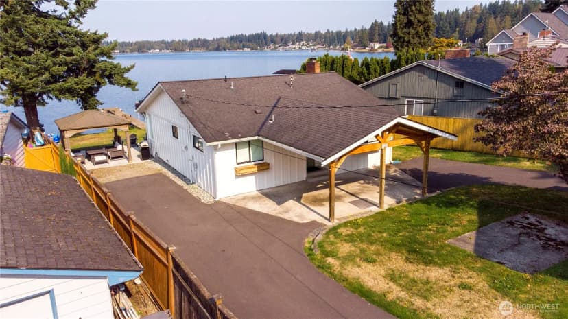 Property photo for 4217 Peninsula Road, Stanwood photo 3