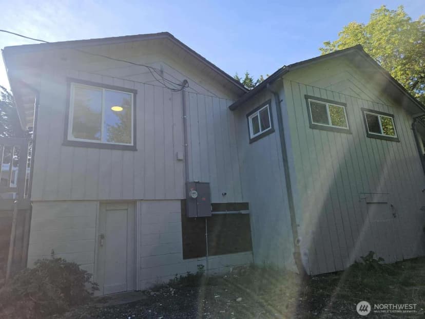 Property photo for 3728 W Arsenal Way, Bremerton photo 3