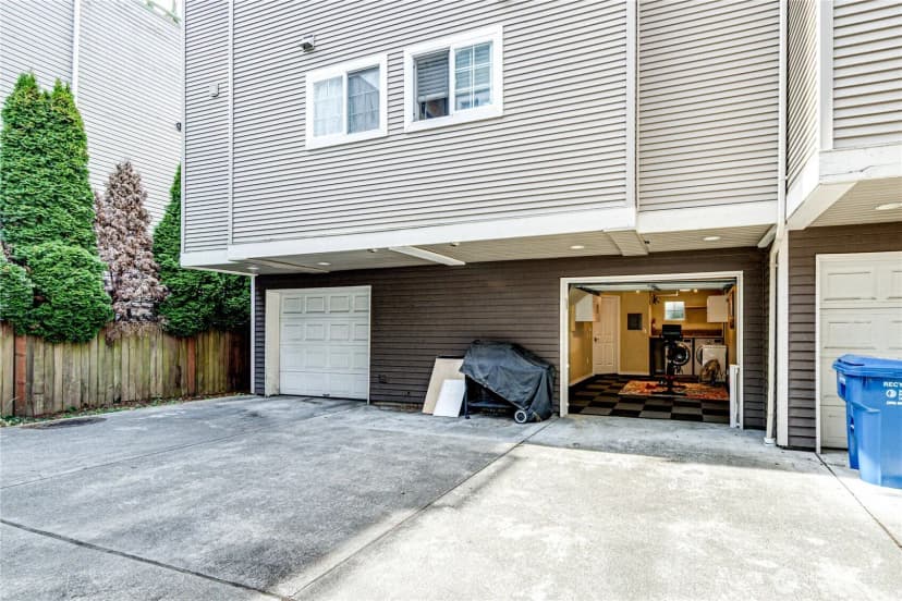 Property photo for 11720 Greenwood Avenue N #a, Seattle photo 28