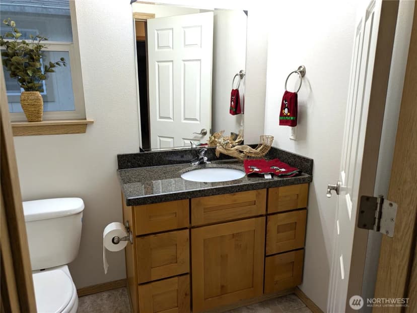 Property photo for 4926 104th Place Ne, Marysville photo 21