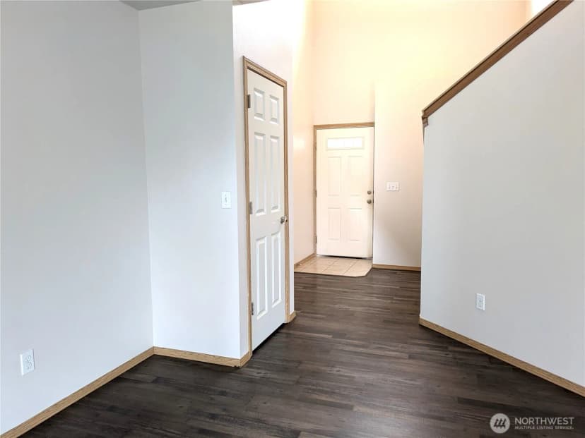 Property photo for 4926 104th Place Ne, Marysville photo 8