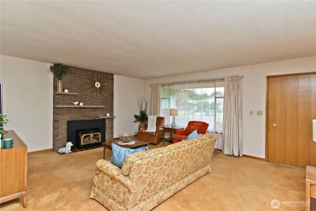 Property photo for 1414 12th Street Ne, Auburn photo 3