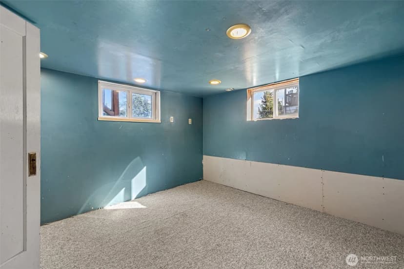 Property photo for 5904 Commercial Avenue, Everett photo 26
