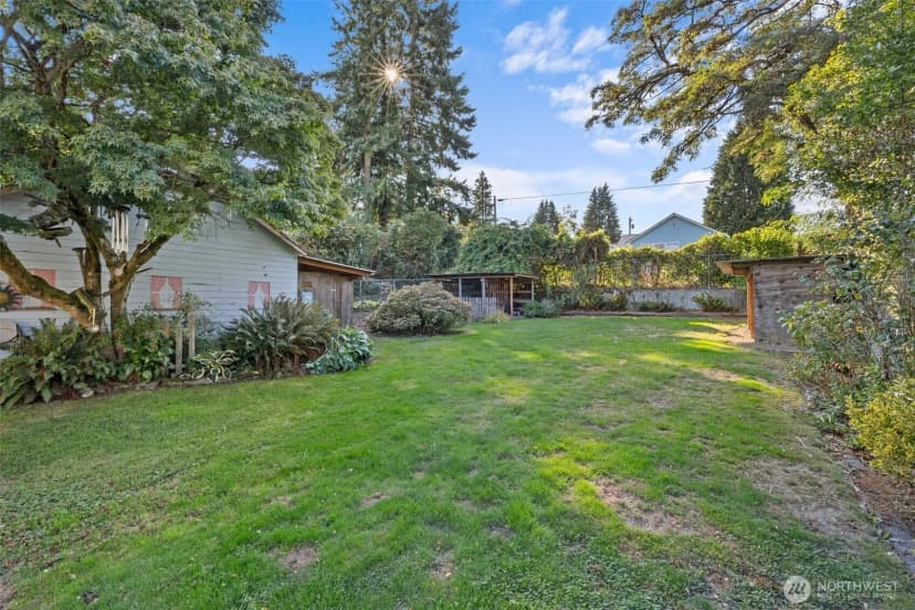 Property photo for 5904 Commercial Avenue, Everett photo 33