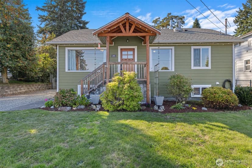 Property photo for 5904 Commercial Avenue, Everett