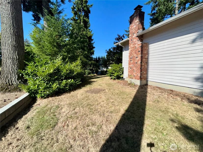 Property photo for 202 Vashon Avenue Se, Renton photo 30