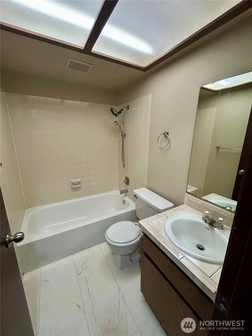 Property photo for 202 Vashon Avenue Se, Renton photo 10