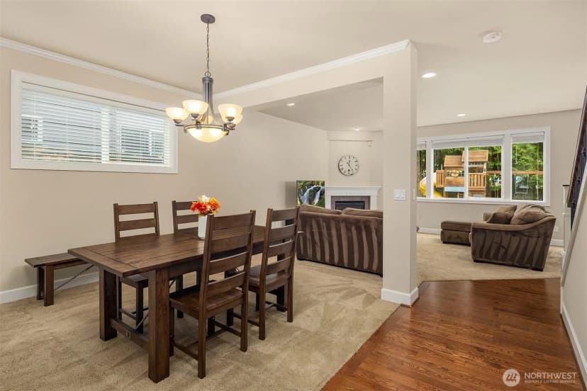 Property photo for 122 Ilwaco Place Se, Renton photo 5