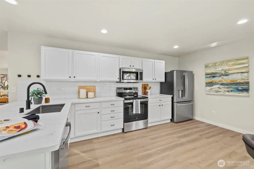 Property photo for 4502 114th Place Se, Everett photo 14