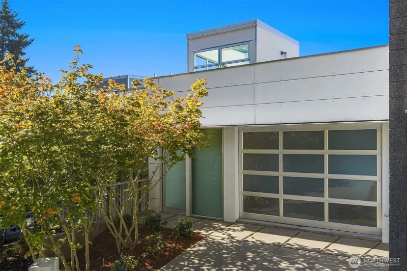 Property photo for 2119 Bonair Drive Sw, Seattle photo 18