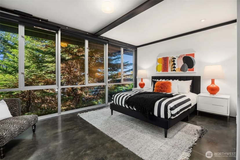 Property photo for 2119 Bonair Drive Sw, Seattle photo 12