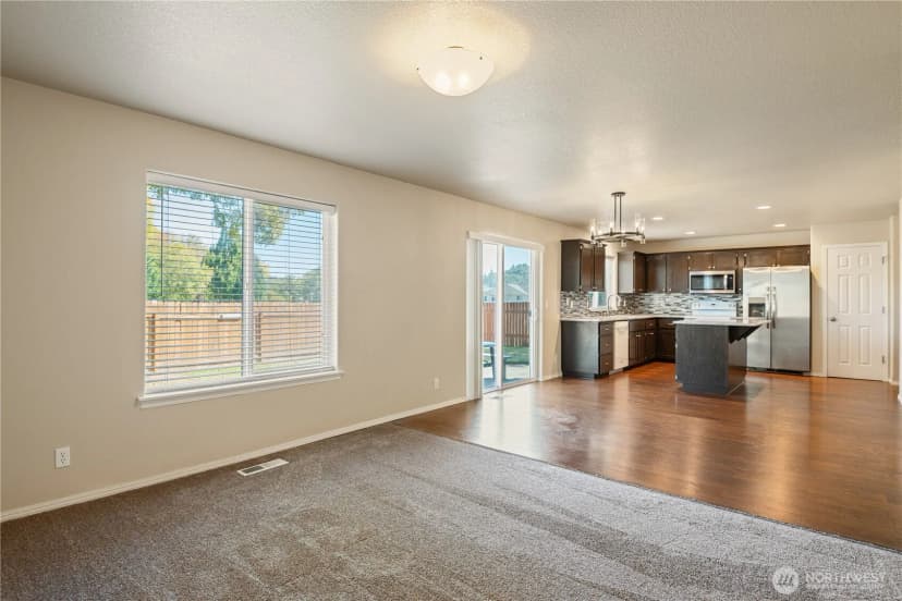 Property photo for 1842 Island Drive, Longview photo 8