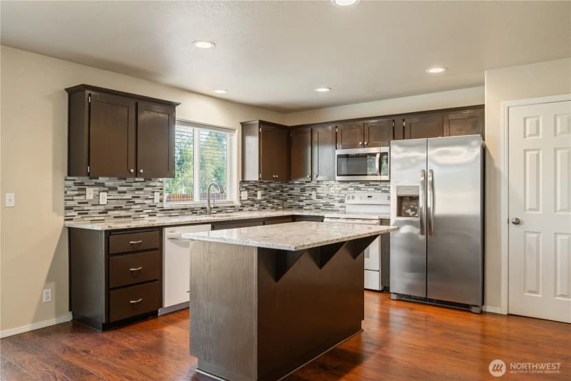 Property photo for 1842 Island Drive, Longview photo 10