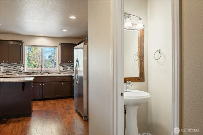 Property photo for 1842 Island Drive, Longview photo 14