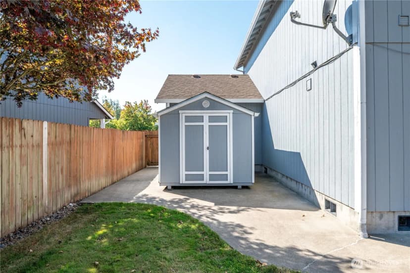 Property photo for 1842 Island Drive, Longview photo 38