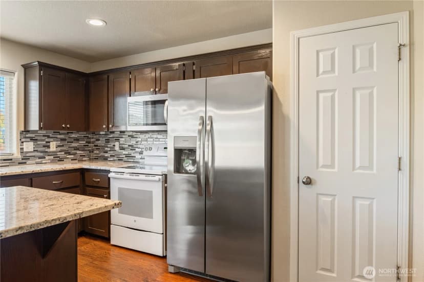 Property photo for 1842 Island Drive, Longview photo 13