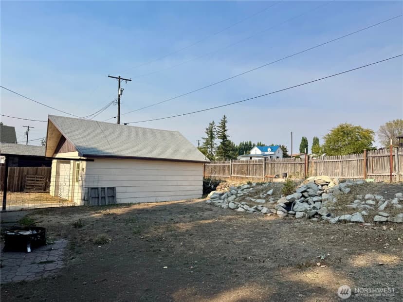 Property photo for 405 Nw Dellah Avenue, Wilbur photo 37